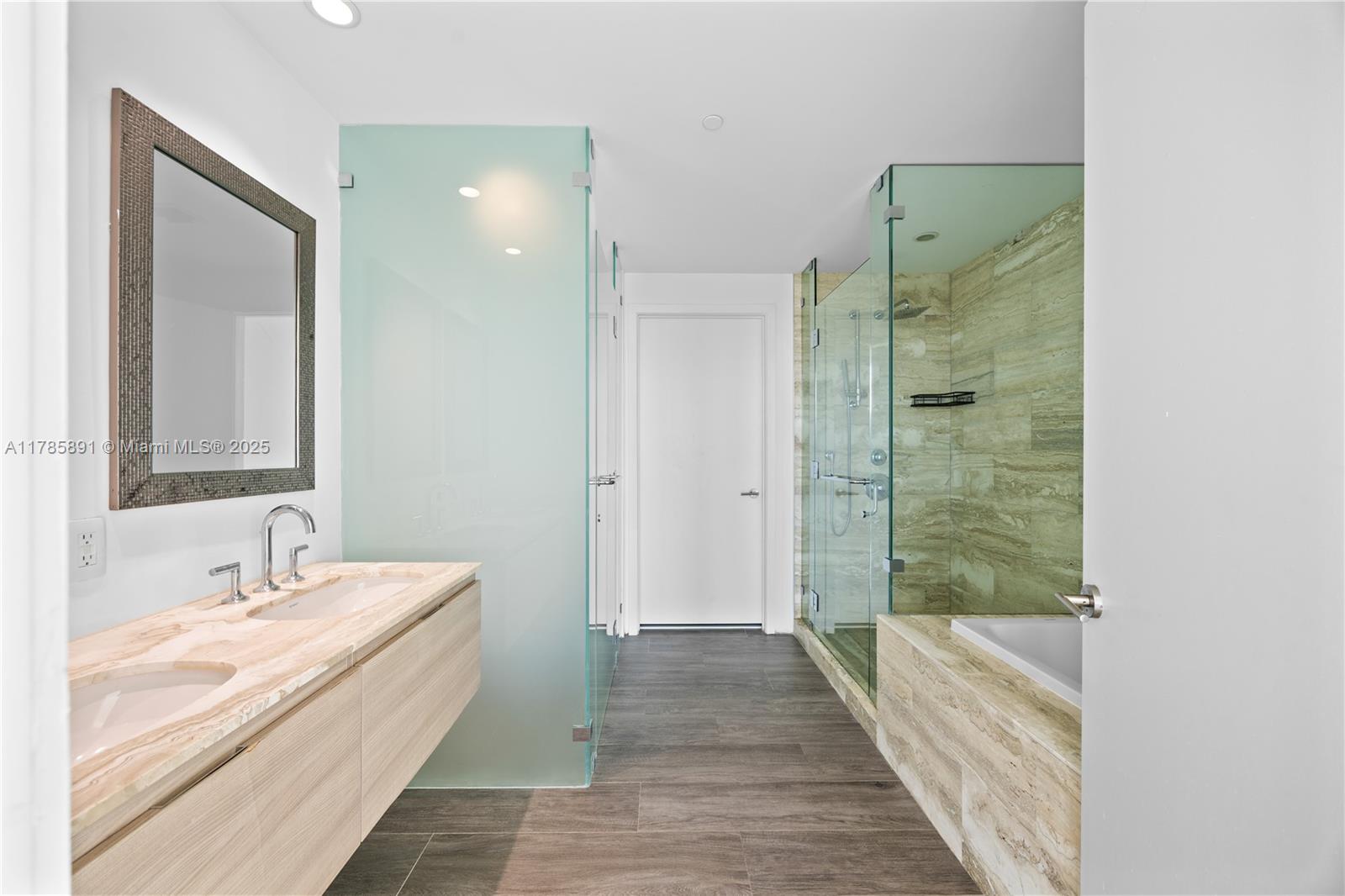 BISCAYNE BEACH CONDO - Residential