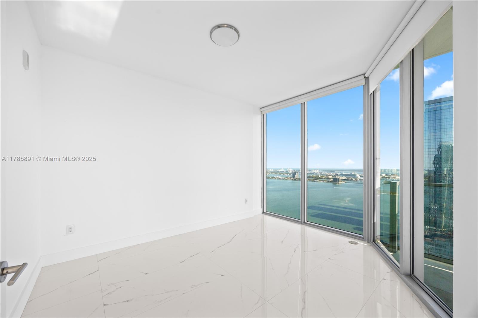 BISCAYNE BEACH CONDO - Residential