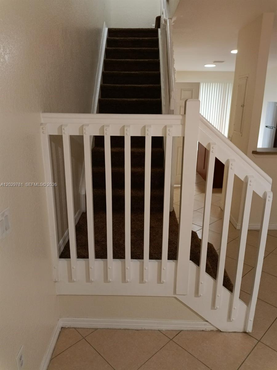 1936 Alamanda Way 1