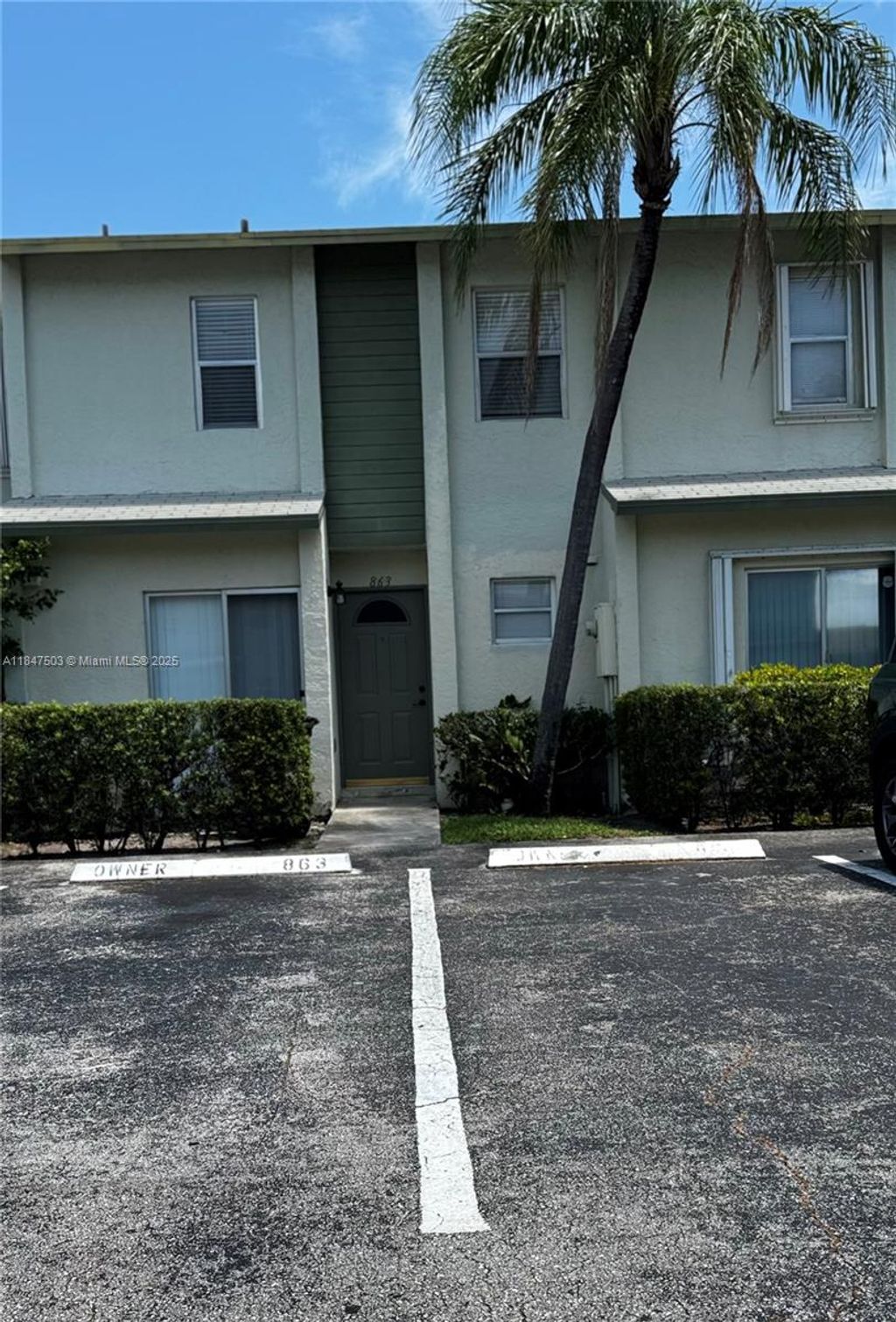 Photo of 863 Crystal Lake Dr #863, Deerfield Beach, FL 33064 (MLS # A11847503)
