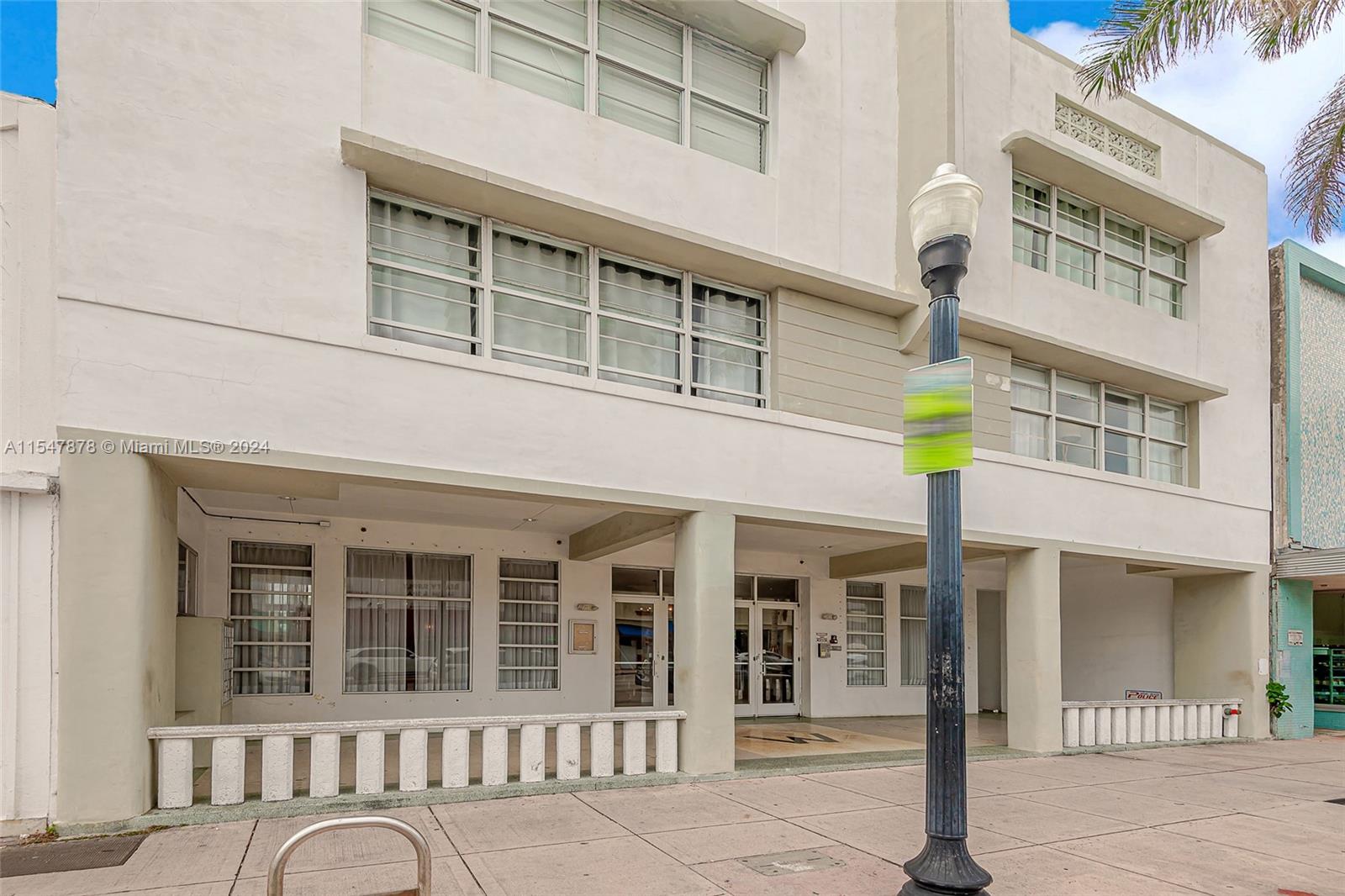 Property for Sale at 7326 Collins Ave 307, Miami Beach, Miami-Dade County, Florida - Bedrooms: 2 
Bathrooms: 1  - $375,000