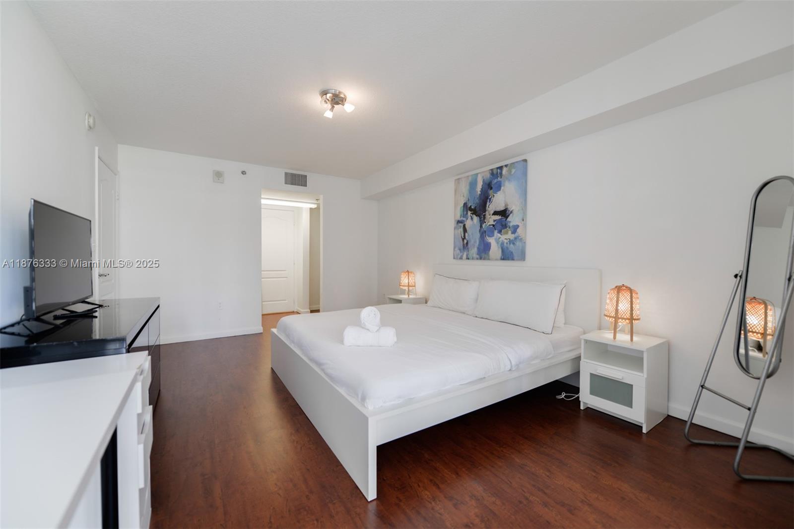 1200 Brickell Bay Dr 1720