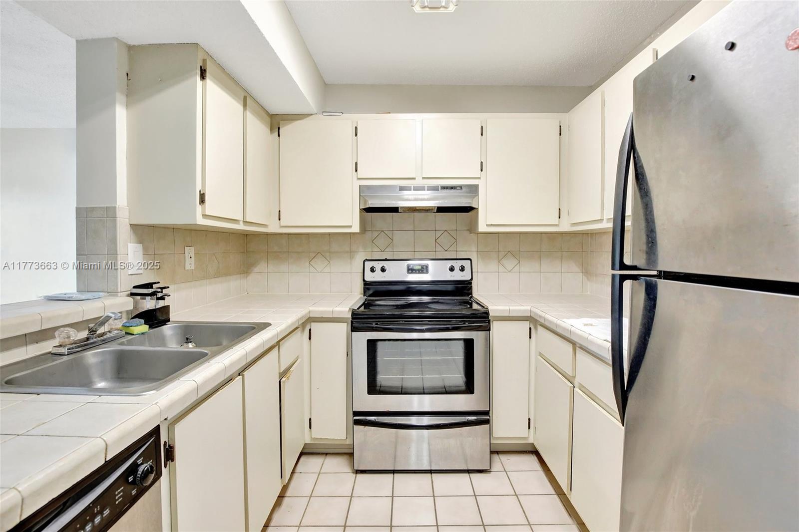 PALMS OF PEMBROKE CONDO - Residential