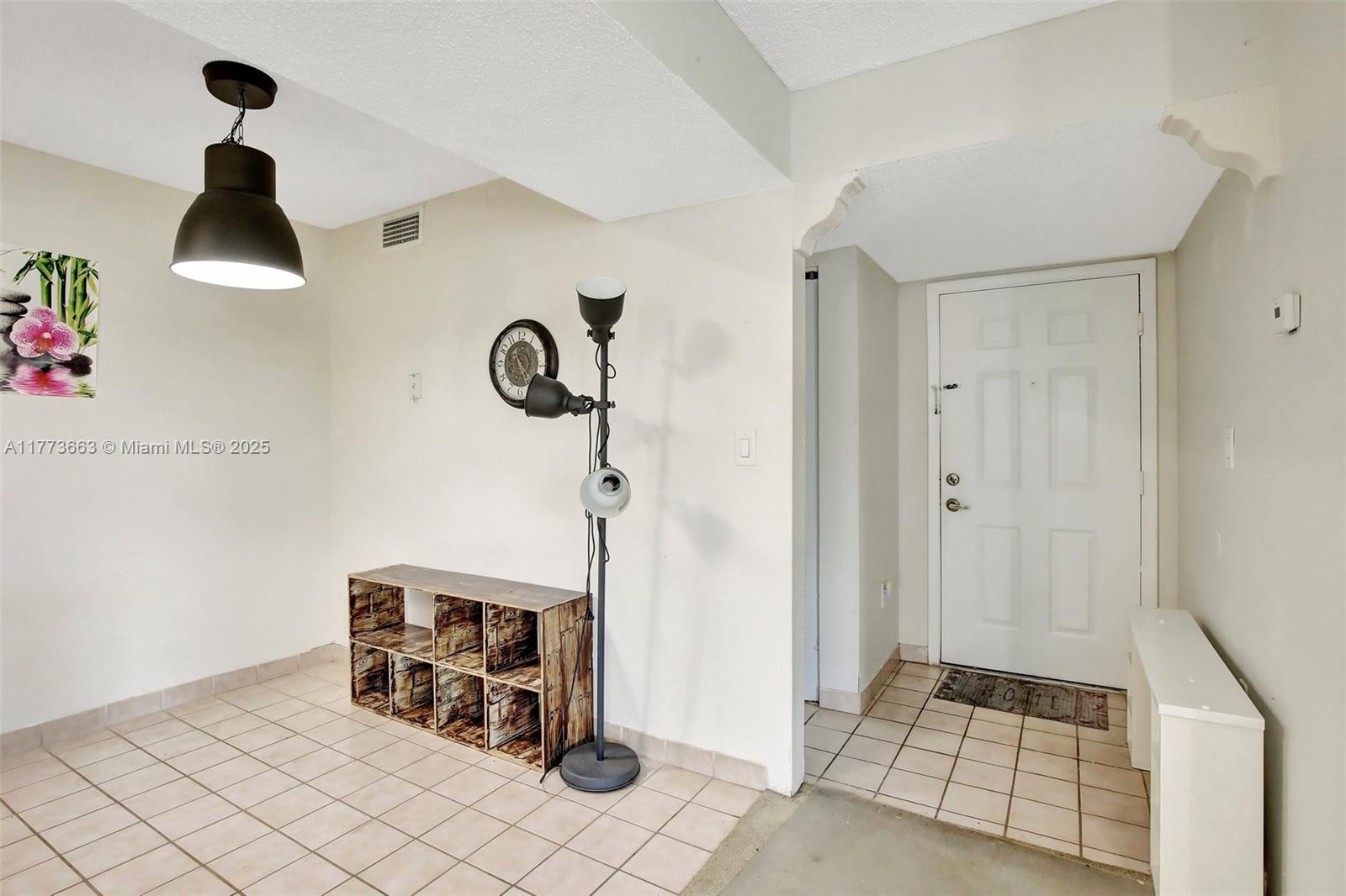 250 W Palm Cir W 301