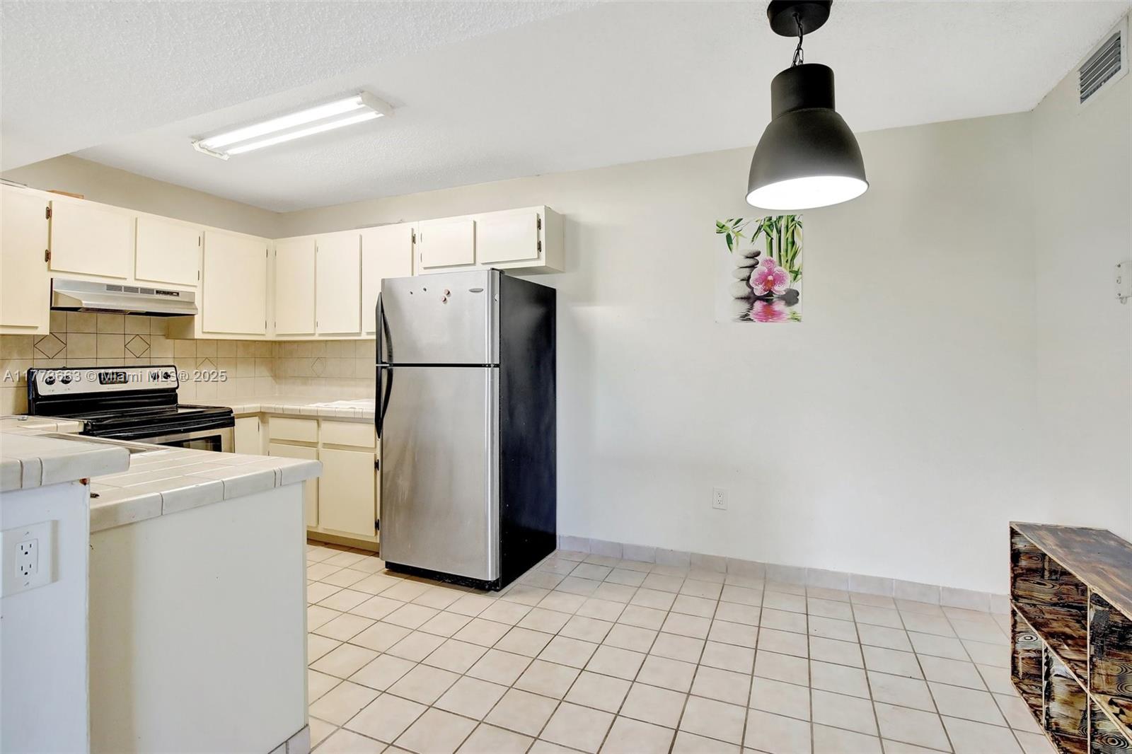 PALMS OF PEMBROKE CONDO - Residential