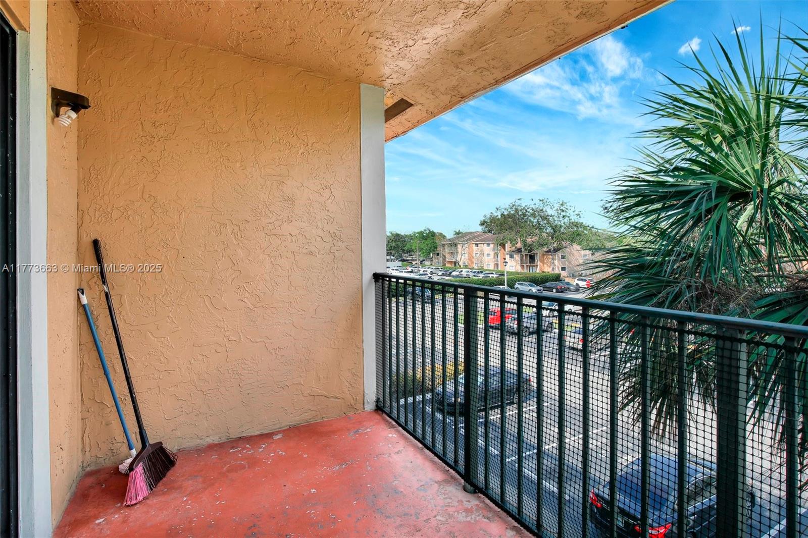 PALMS OF PEMBROKE CONDO - Residential