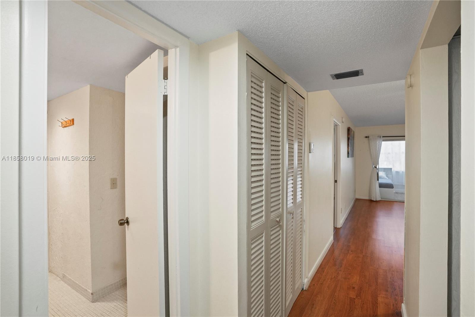 HOLIDAY SPRINGS VILLAGE 1 - Residential