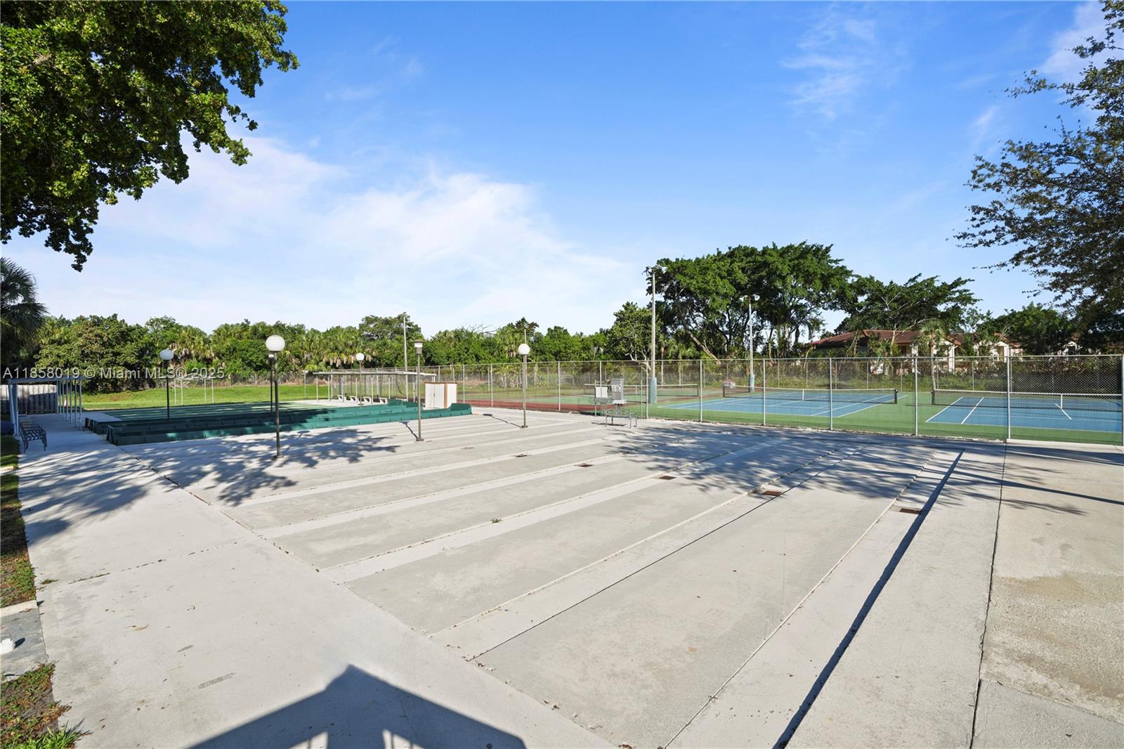 HOLIDAY SPRINGS VILLAGE 1 - Residential