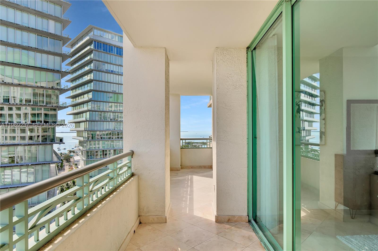 Ritz Carlton - Residential Lease