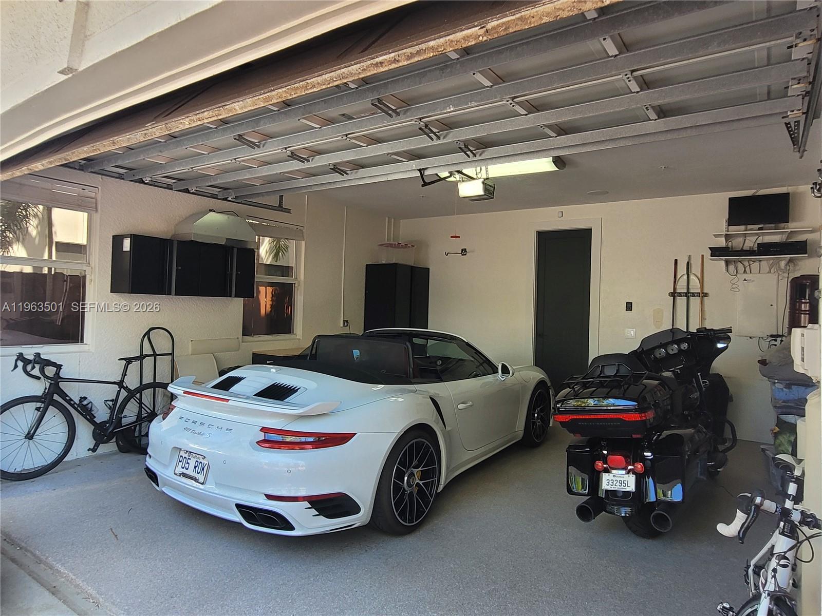 GRANDEUR - Residential