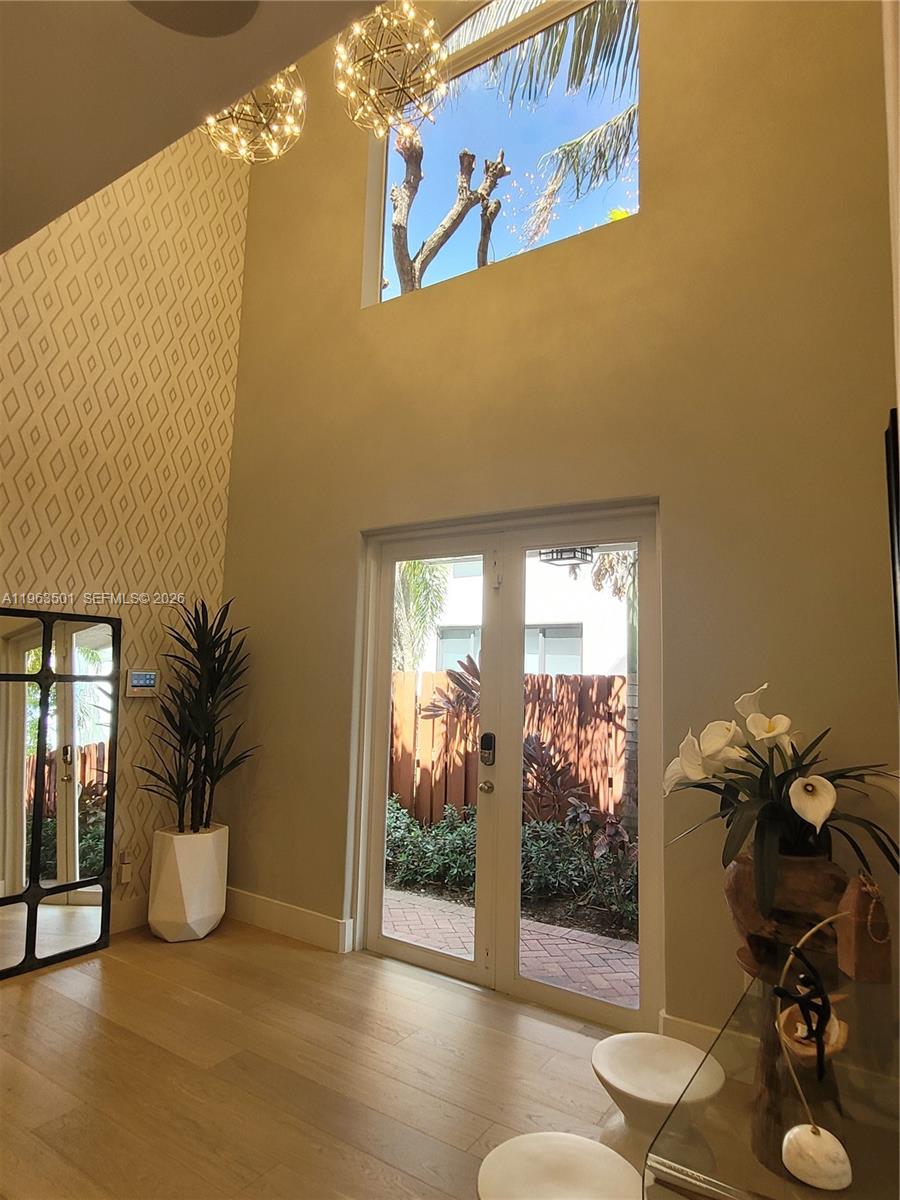 GRANDEUR - Residential