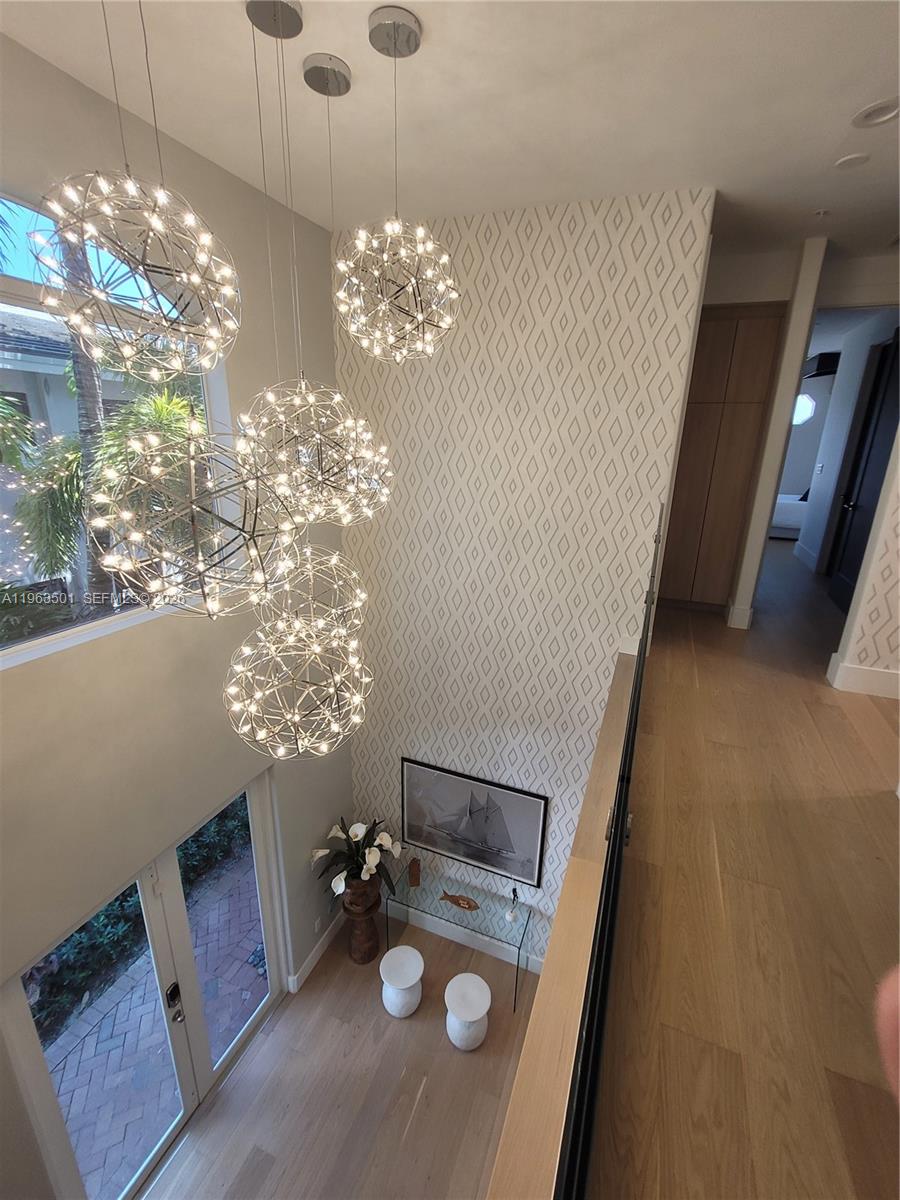 GRANDEUR - Residential