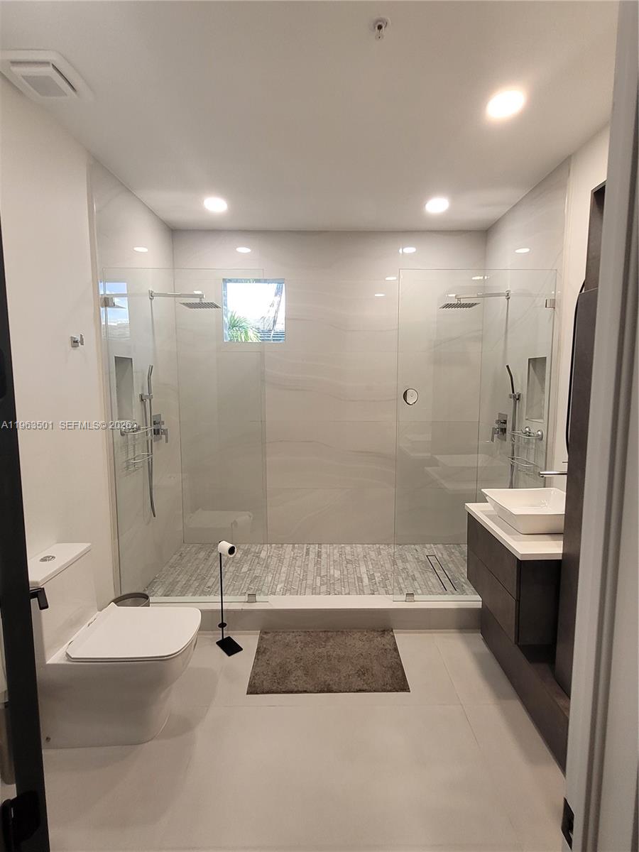 GRANDEUR - Residential