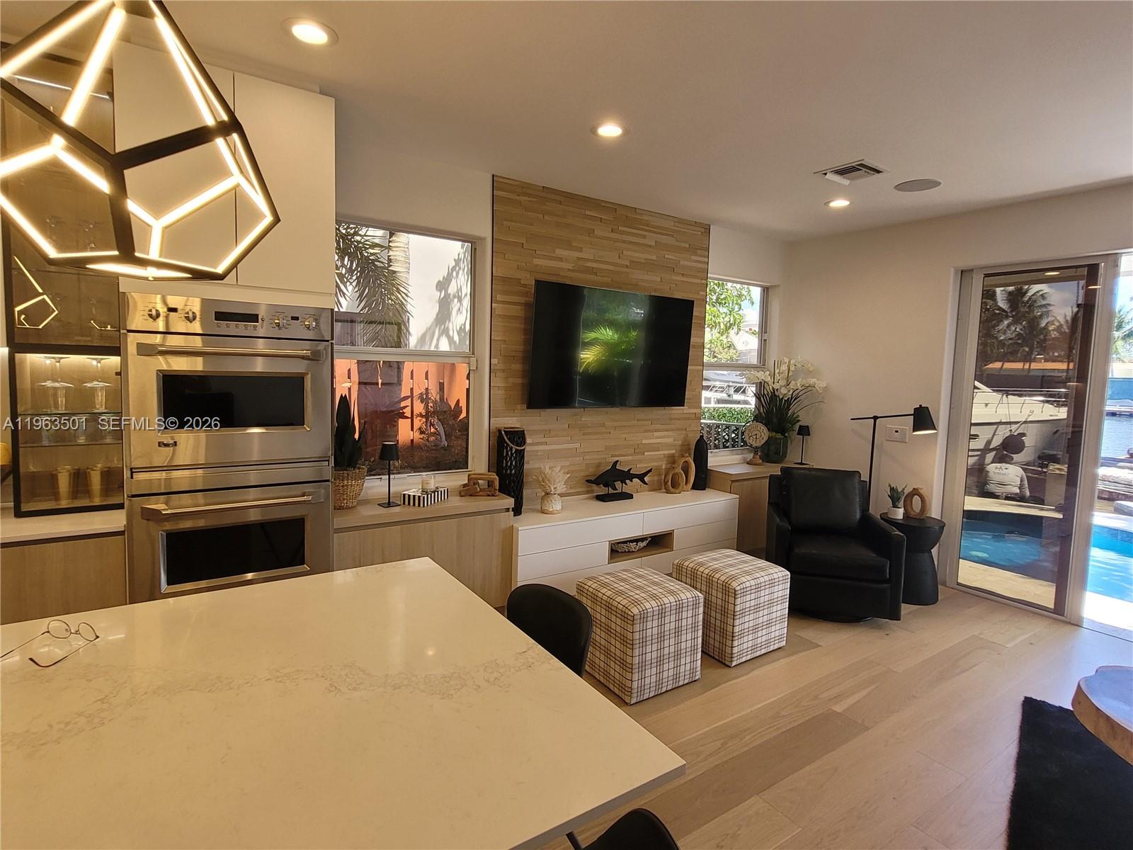 GRANDEUR - Residential