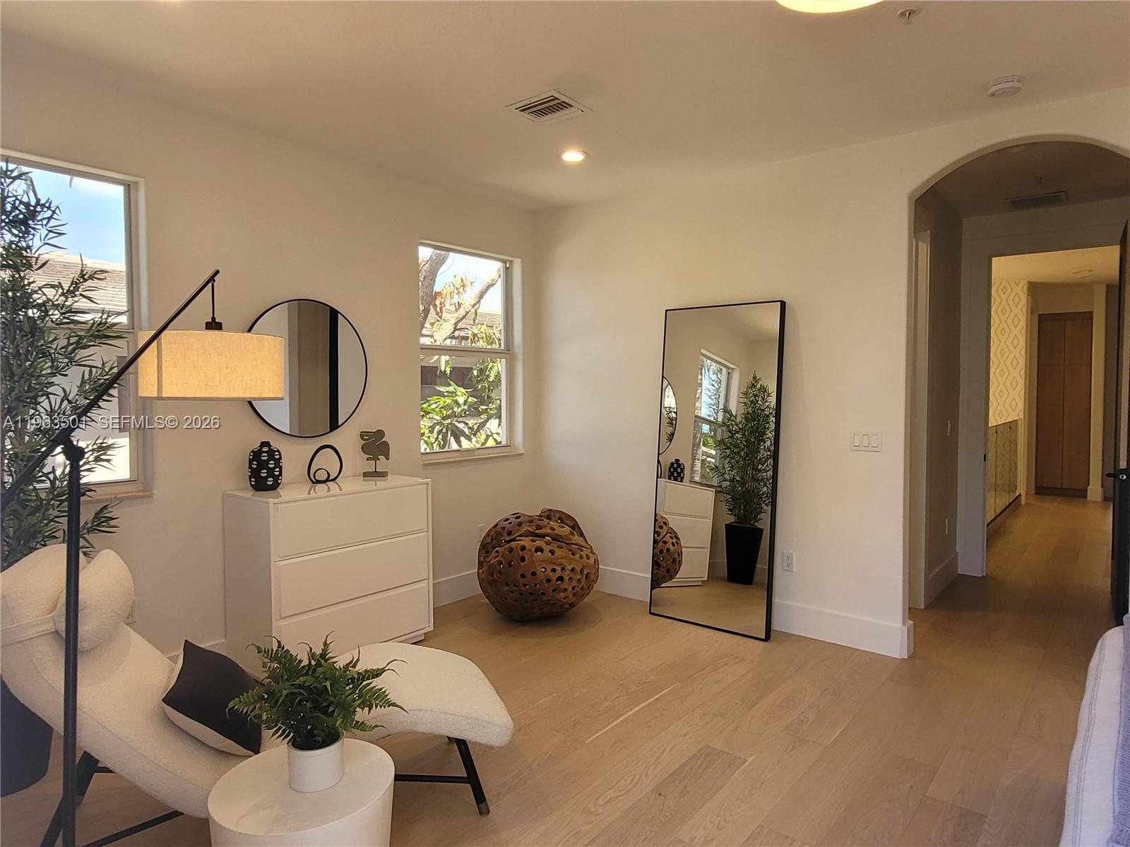 GRANDEUR - Residential