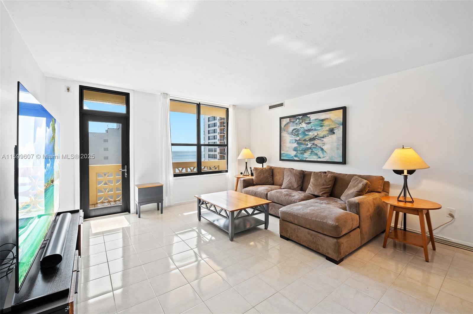 10185 Collins Ave 1508