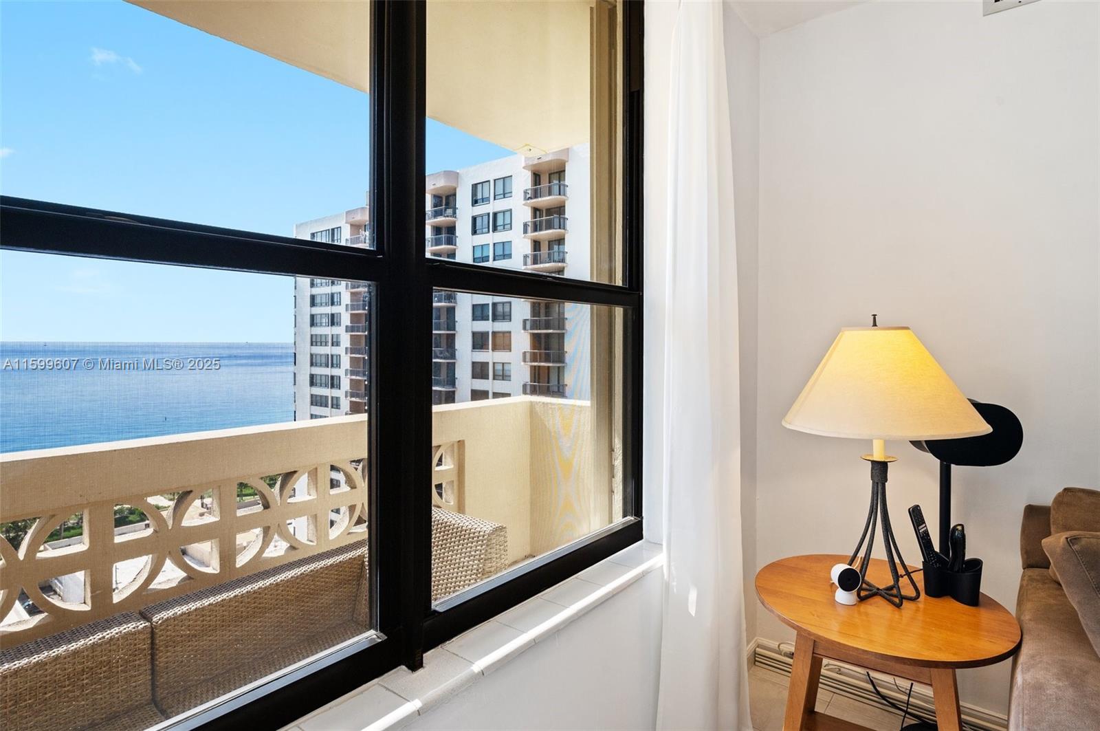 10185 Collins Ave 1508