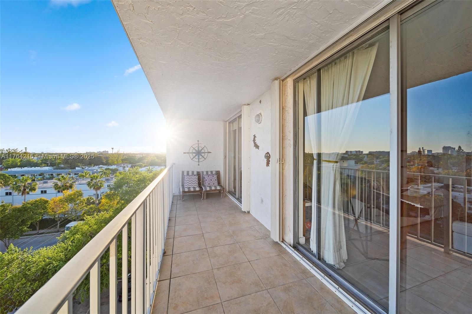 NIRVANA CONDO NO FIVE CON - Residential