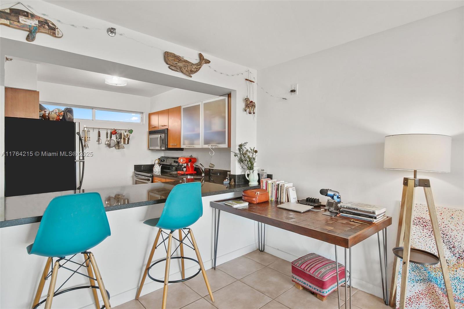 NIRVANA CONDO NO FIVE CON - Residential