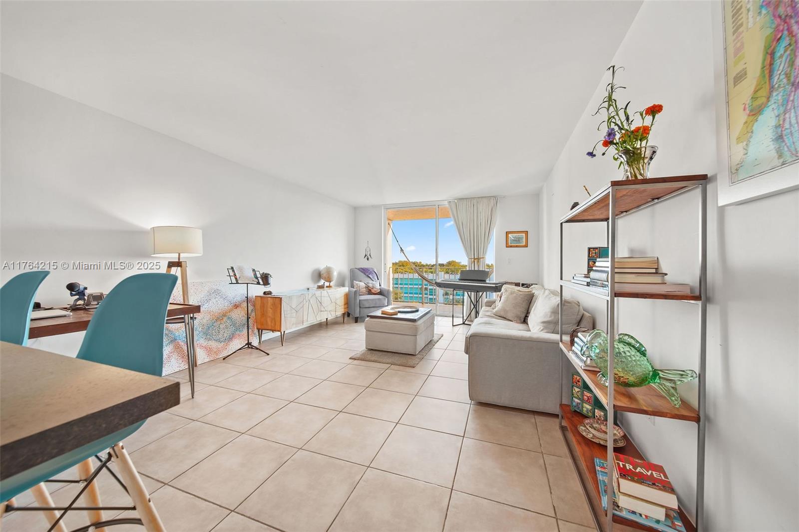 NIRVANA CONDO NO FIVE CON - Residential