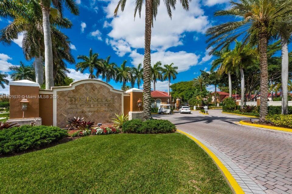 Beautiful large condo. Spacious and bright. Tile floors. Nicely maintained. Washer and dryer inside the unit. Water service included with the rent payments. Only one pet as per the association. Resort Style gated community. Security. Gym, pool, jacuzzi, lakes and more.