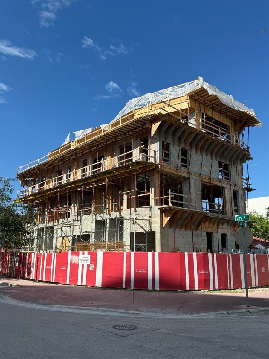 ALTON BEACH BAY FRONT RE- - Residential