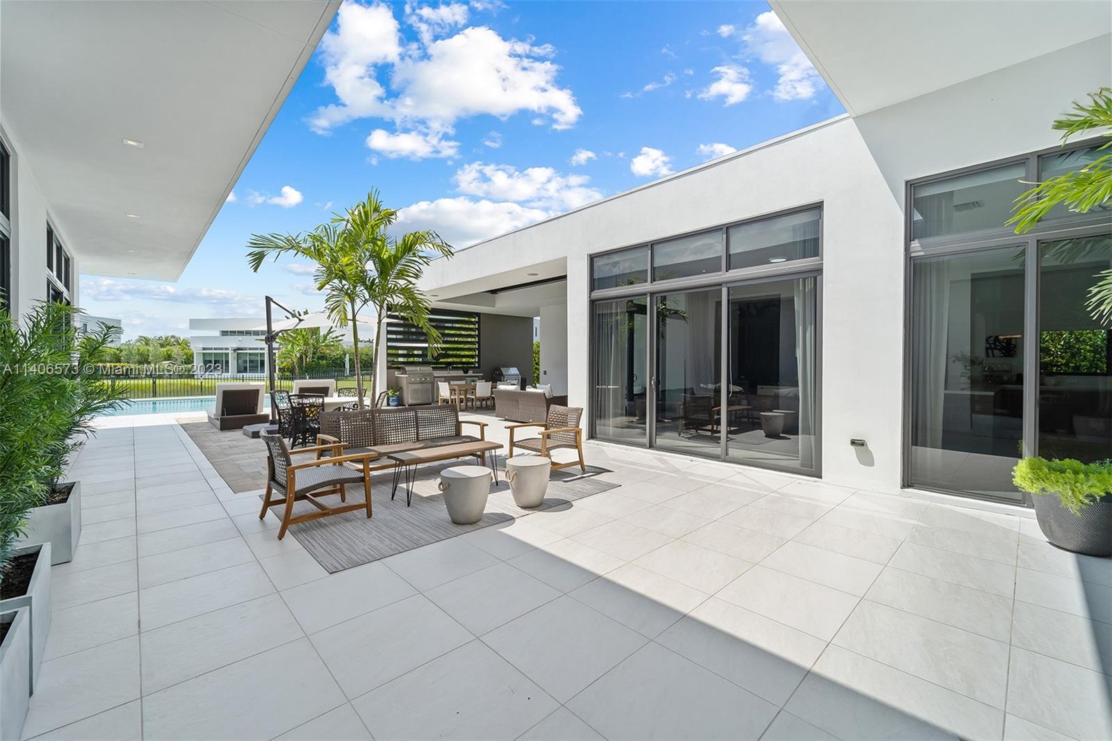 BOTANIKO - Residential