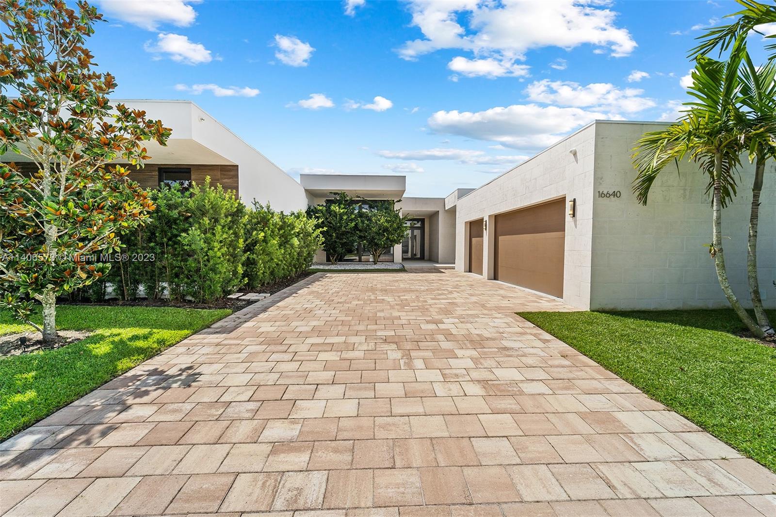 BOTANIKO - Residential