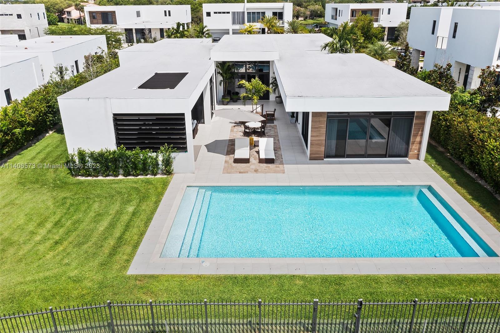 BOTANIKO - Residential