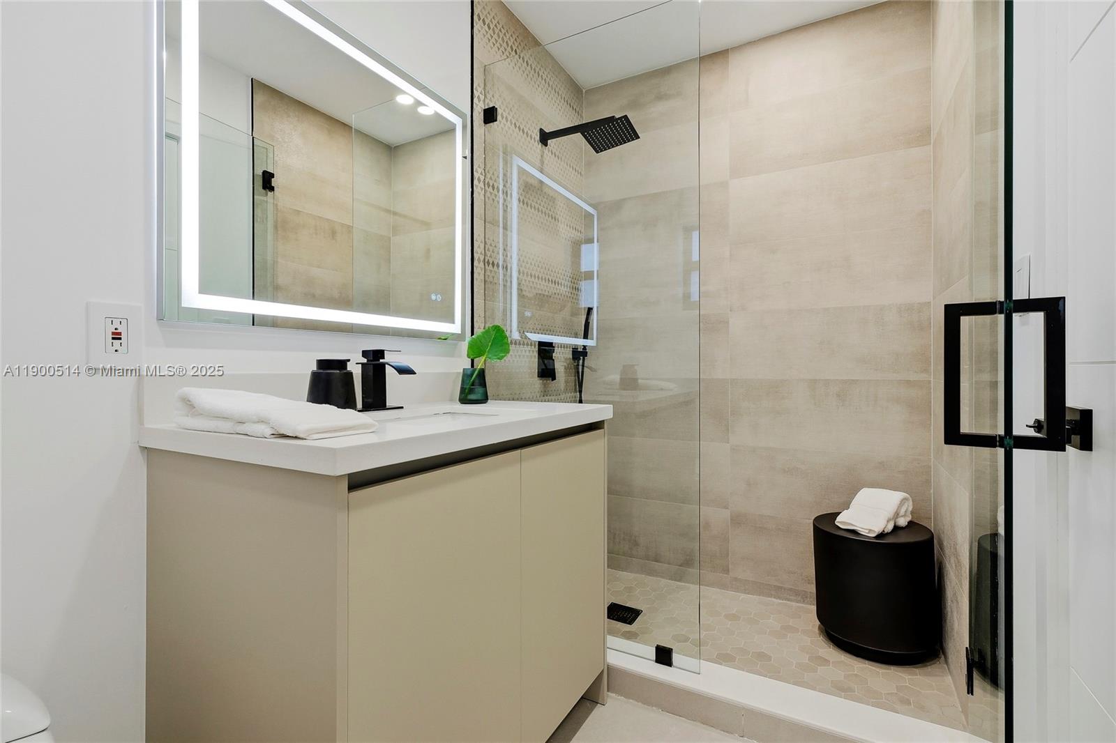 SOUTH SHENANDOAH - Residential