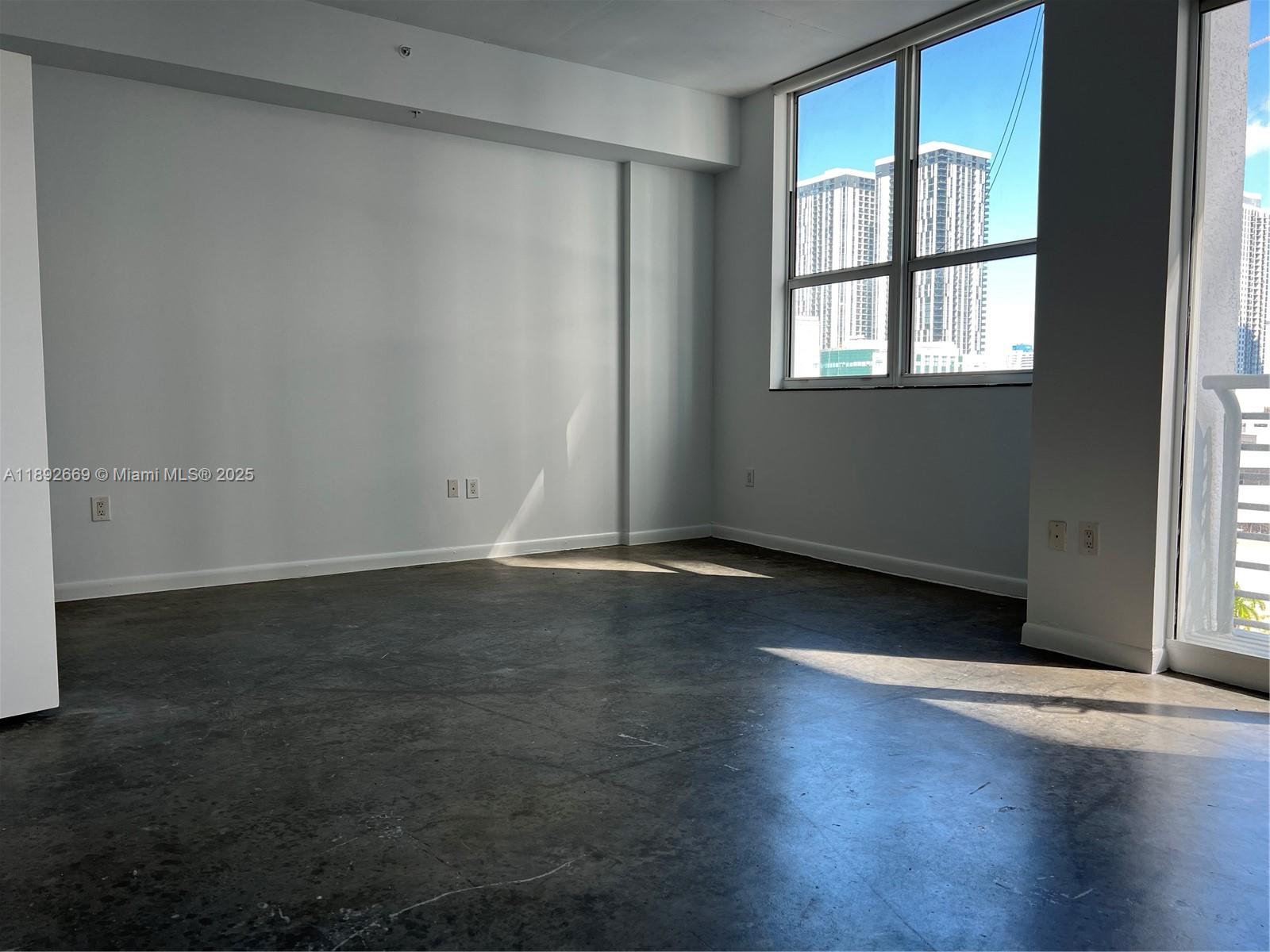 THE LOFT DOWNTOWN II COND - Residential Lease