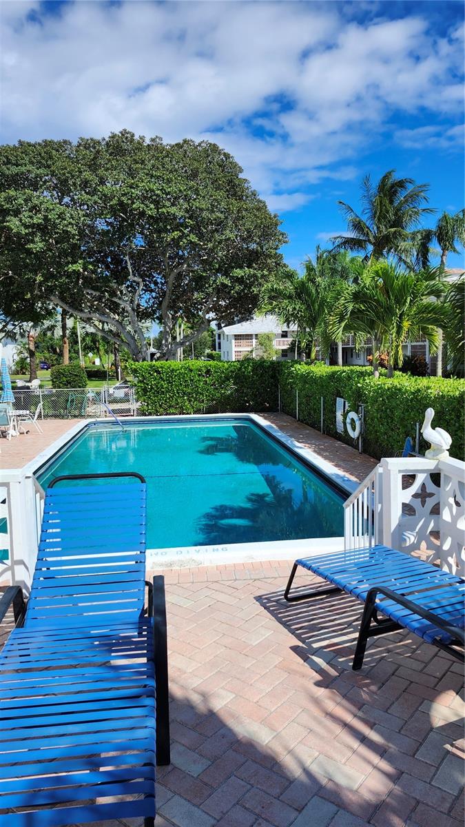 PALM ROYAL APTS INC CONDO - Residential