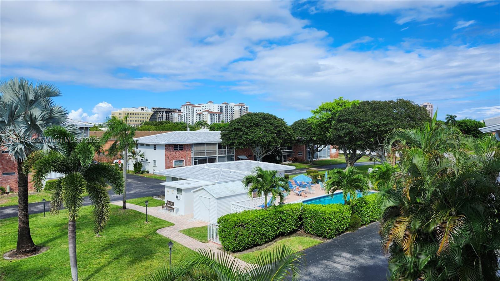 PALM ROYAL APTS INC CONDO - Residential