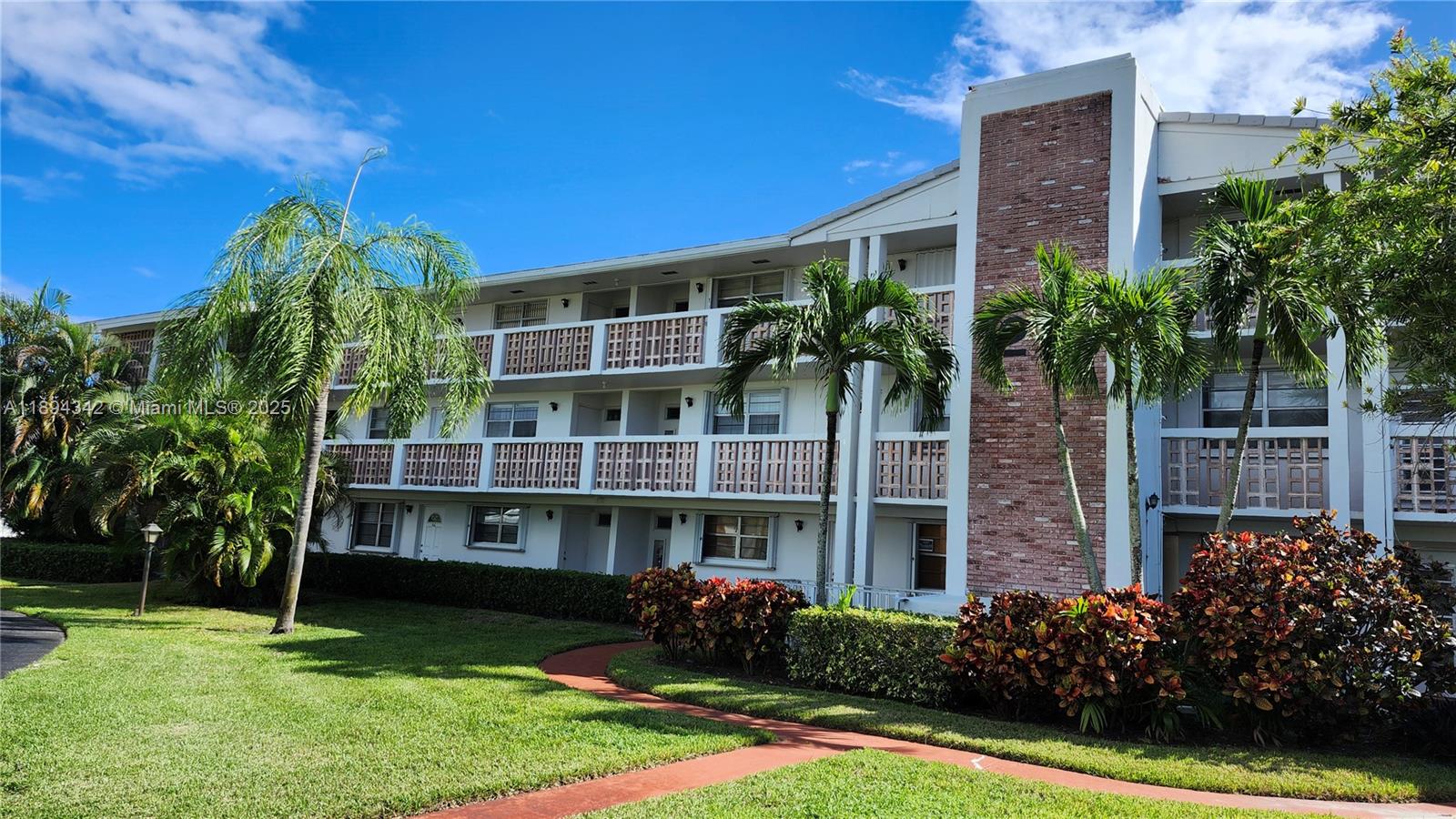 PALM ROYAL APTS INC CONDO - Residential