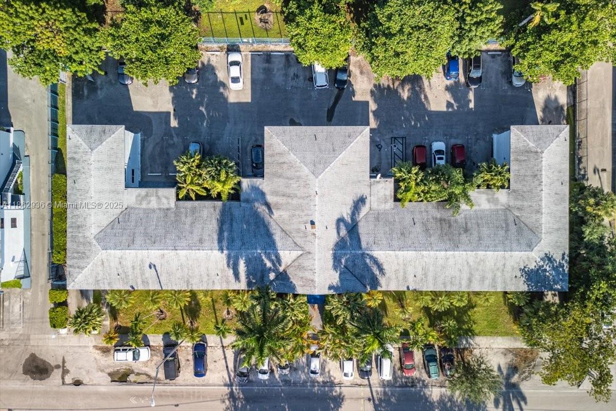 DORIAN APARTMENTS - Residential Income