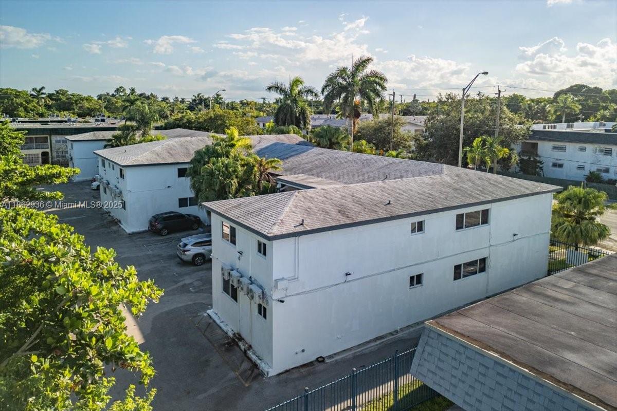 DORIAN APARTMENTS - Residential Income