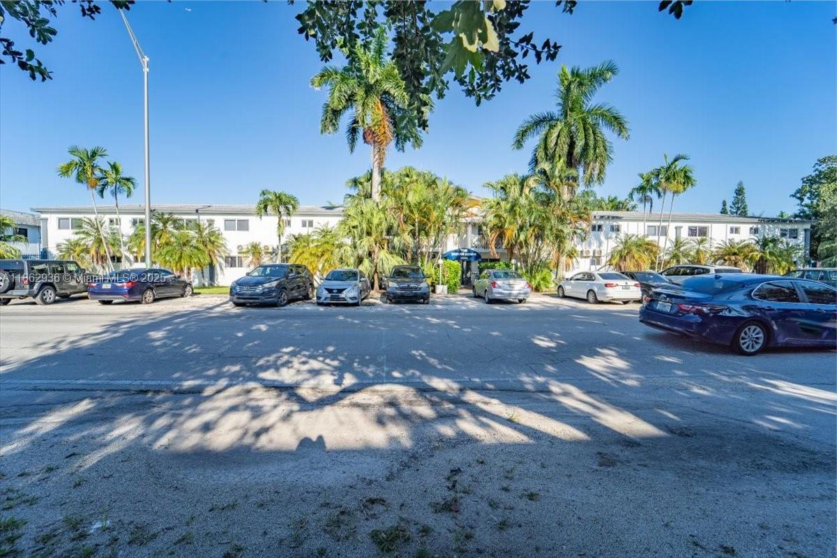 DORIAN APARTMENTS - Residential Income