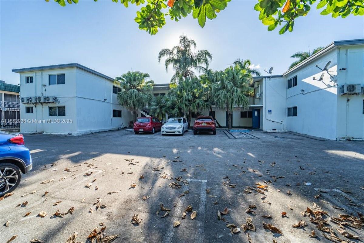 DORIAN APARTMENTS - Residential Income