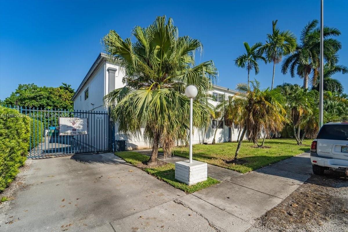 DORIAN APARTMENTS - Residential Income