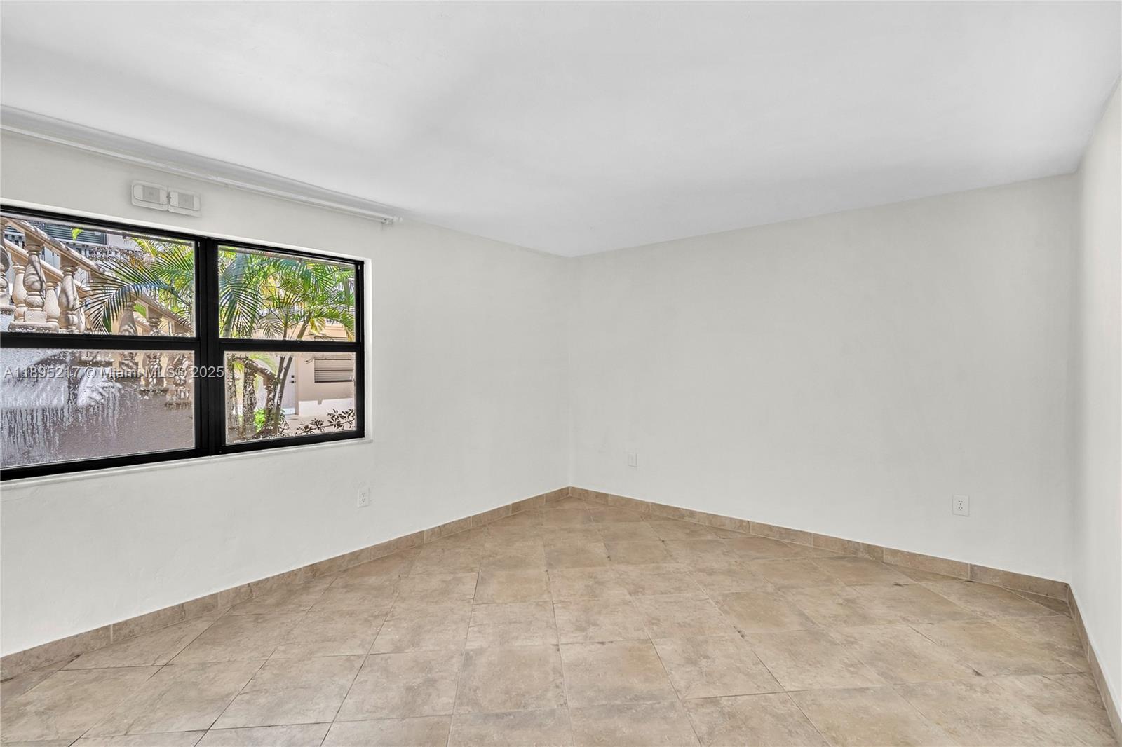 CHATEAU GROVE CONDO - Residential Lease