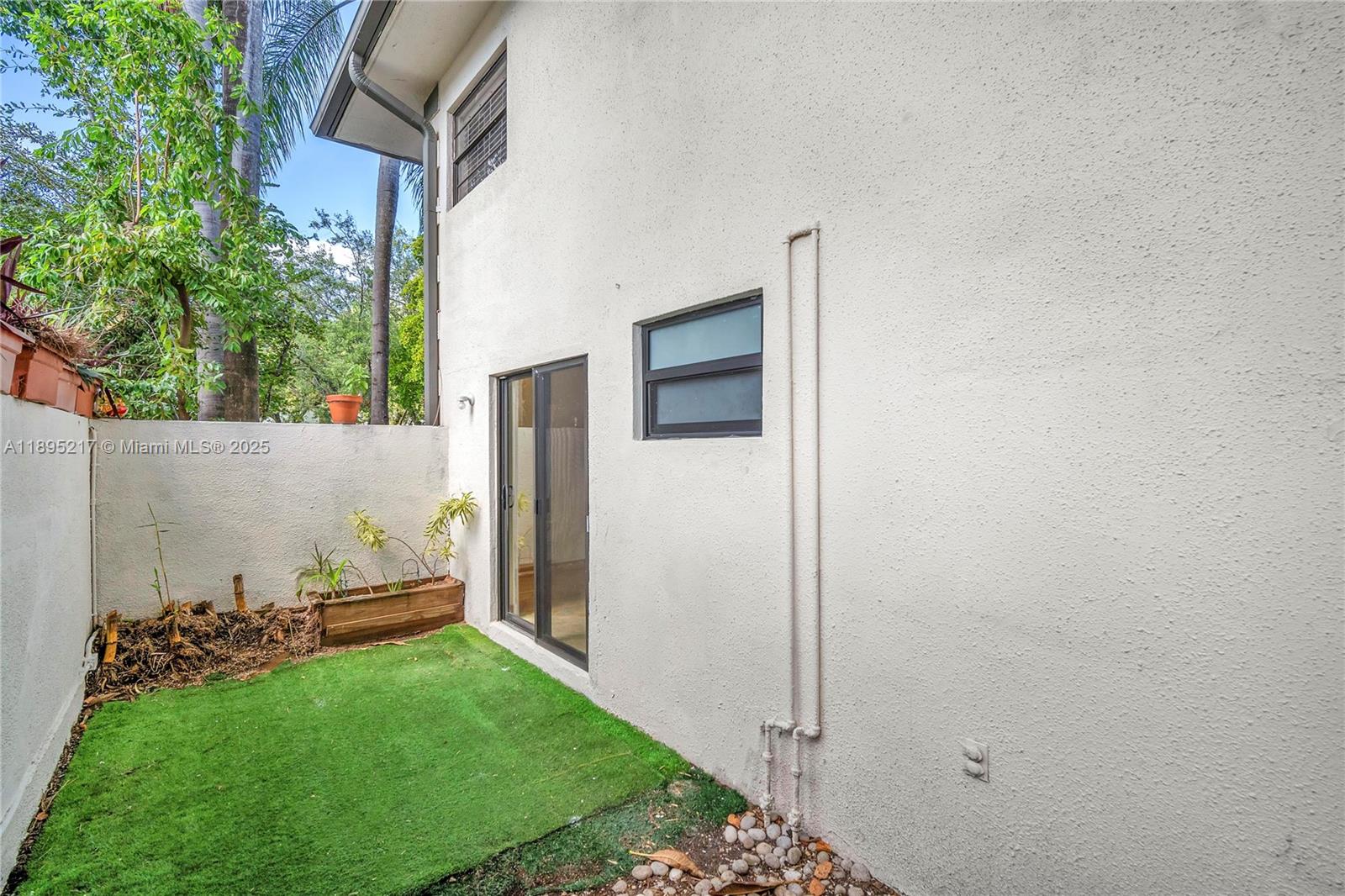 CHATEAU GROVE CONDO - Residential Lease