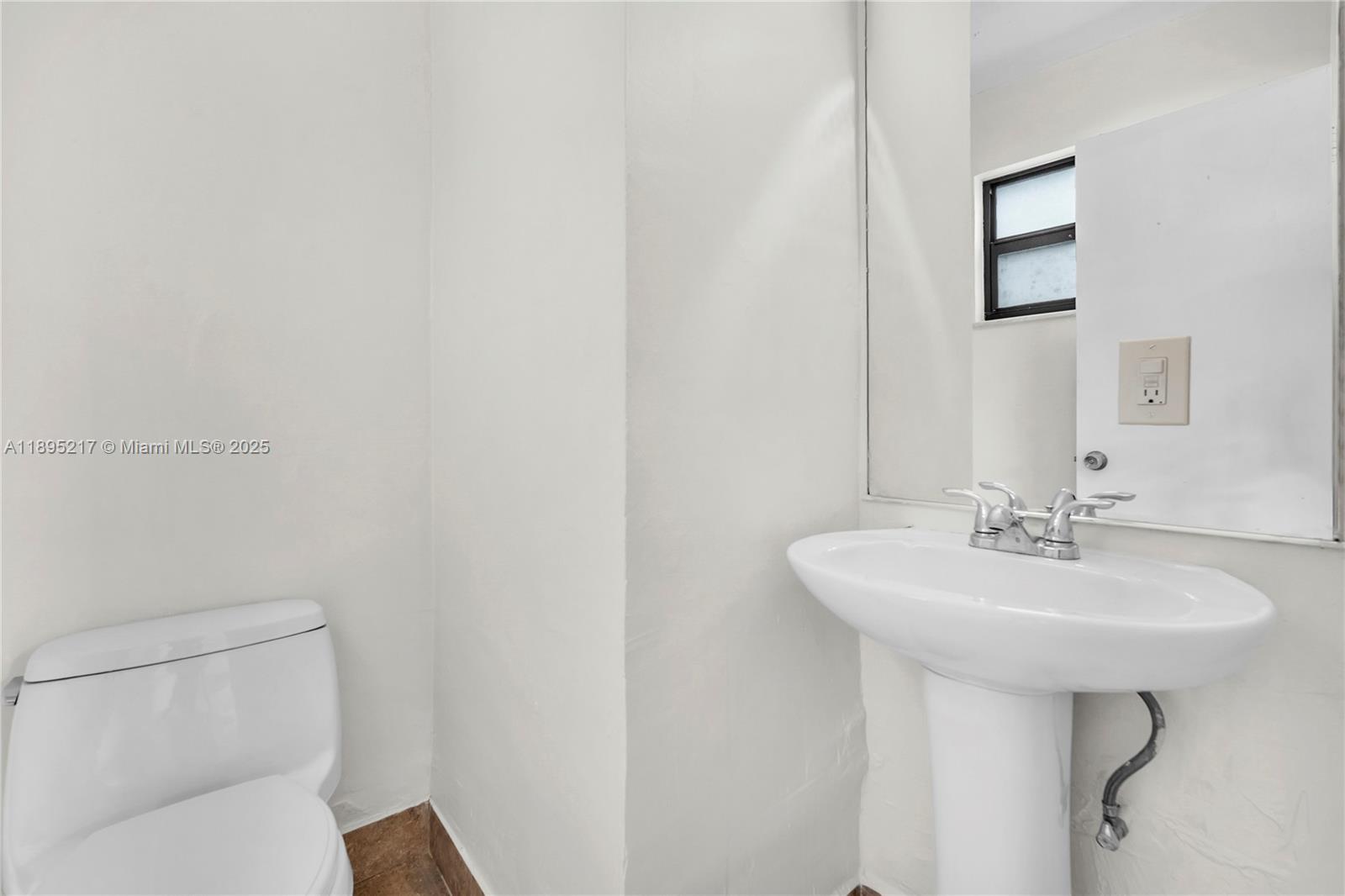 CHATEAU GROVE CONDO - Residential Lease