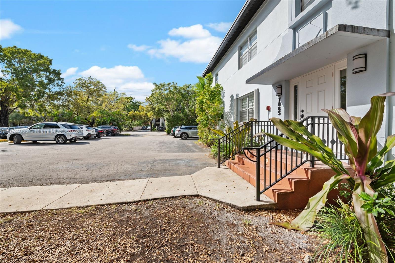 PATHWAYS CONDO - Residential Lease