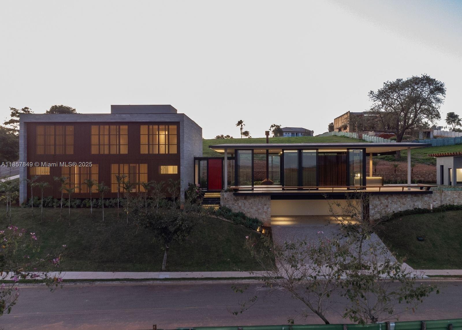 Condomínio Fazenda Dona Ca - Residential