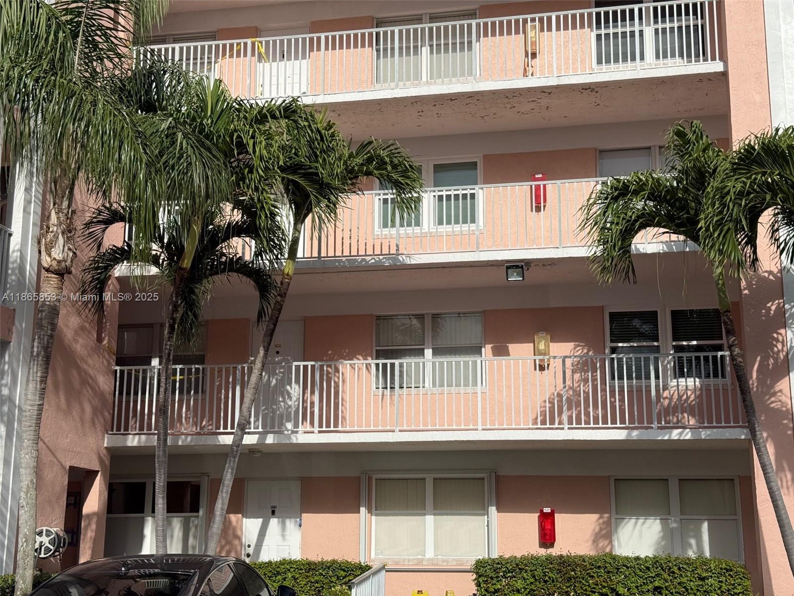 SUNRISE LAKES 191 CONDO - Residential