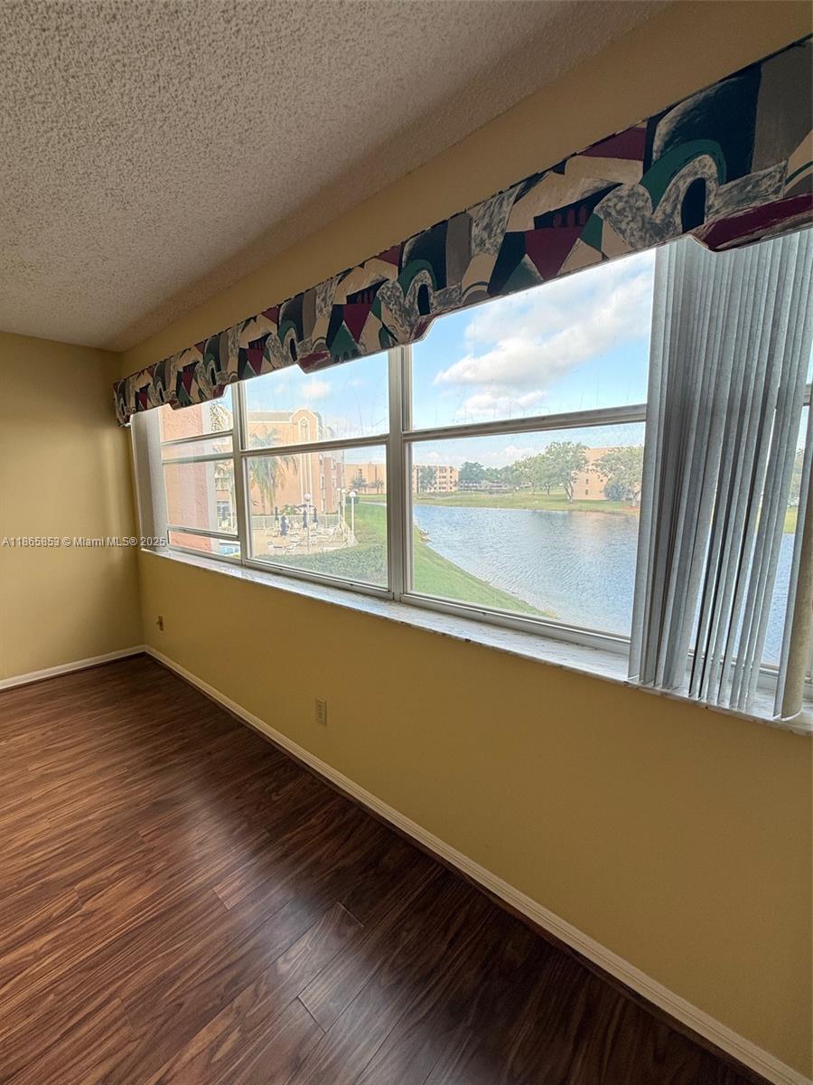 SUNRISE LAKES 191 CONDO - Residential