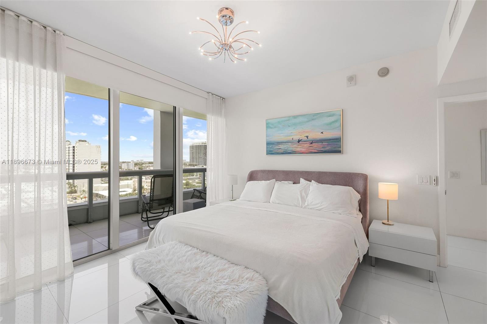 6899 Collins Ave 1003
