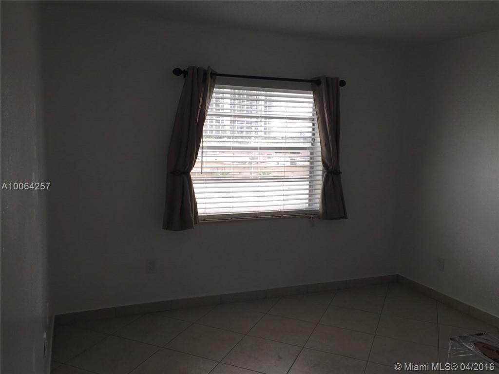 Sunny Isles Shores Sec A - Residential Lease