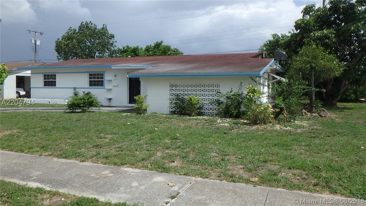 4 52 41 CAROL CITY 4TH AD - Residential