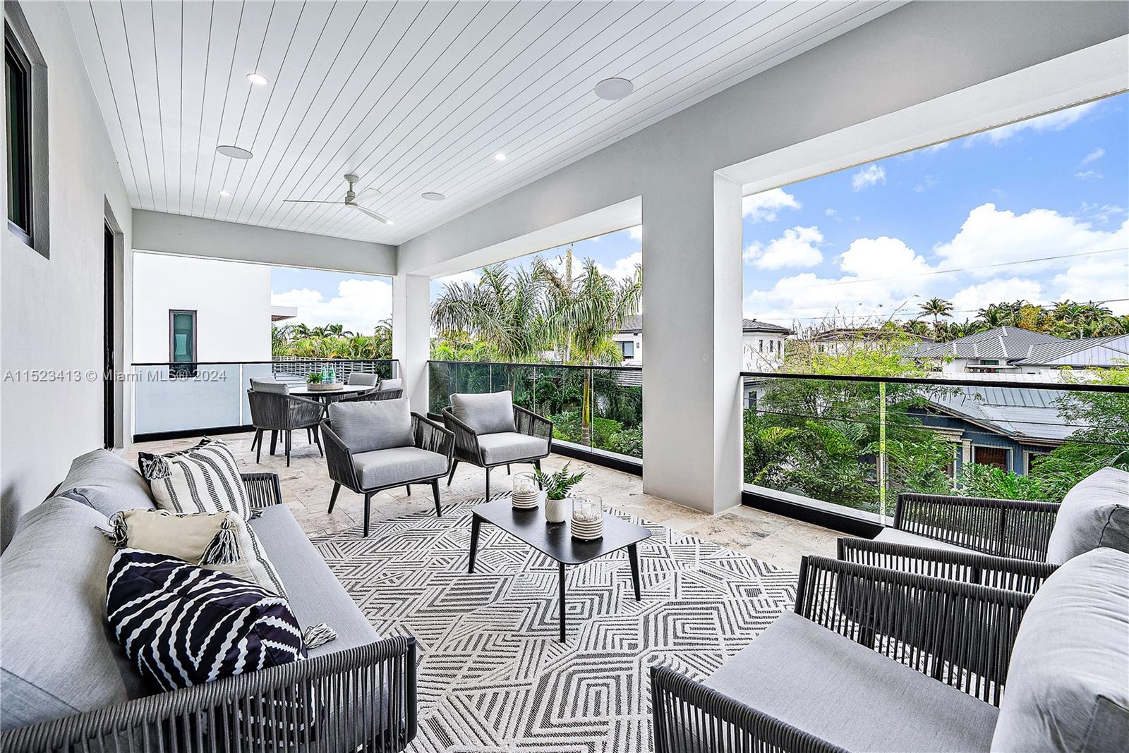 BOCA VILLAS - Residential